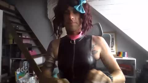 sluttytoy83 online show from 06.01.26
