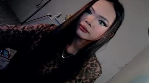 Snapshot of slutxcums_farrah69 chatting on 12.18.25 Dont forget to follow me give me thumbs upIm a New kataluna online show from 12.18.25