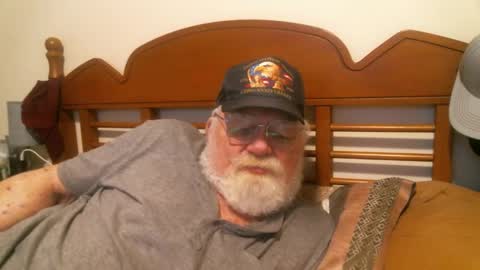 Snapshot of slydevil_sc chatting on 09.17.25 Sly online show from 09.17.25