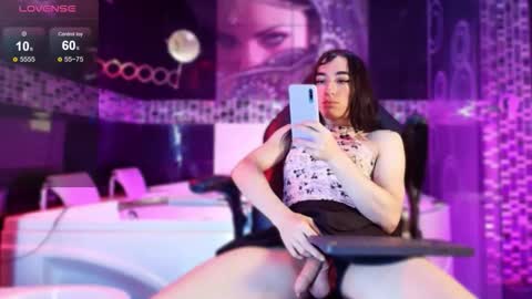 Small Hot19 online show from 04.01.26