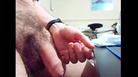 Small Hairy Uncut online show from 04.07.26
