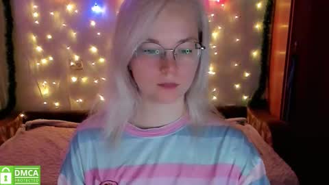 smallimpmeili online show from 11.27.25