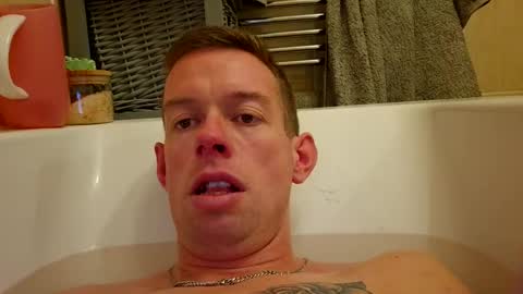 Snapshot of smallville456 chatting on 12.17.25 smallville456 online show from 12.17.25