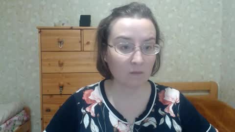 Snapshot of smart_rose chatting on 11.08.25 smart_rose online show from 11.08.25