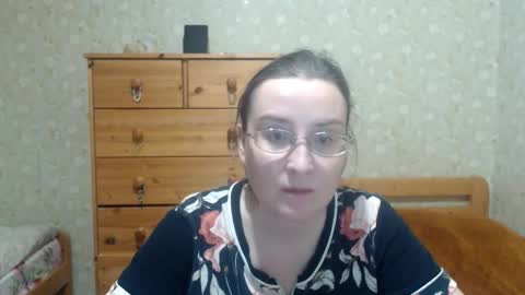 Snapshot of smart_rose chatting on 11.22.25 smart_rose online show from 11.22.25