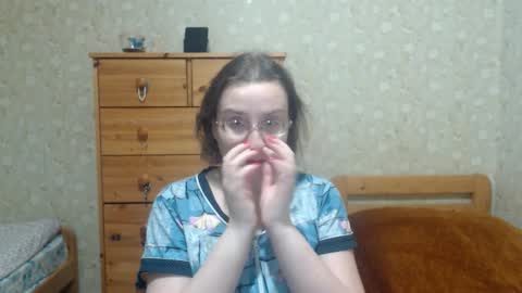 Snapshot of smart_rose chatting on 11.29.25 smart_rose online show from 11.29.25