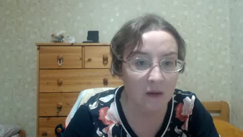 Snapshot of smart_rose chatting on 04.18.26 smart_rose online show from 04.18.26