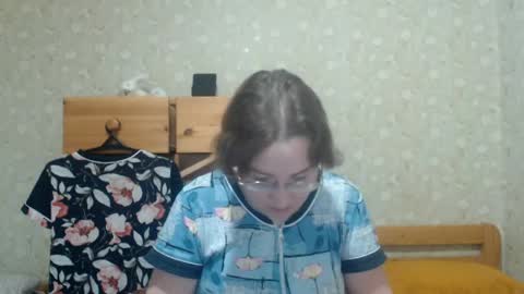Snapshot of smart_rose chatting on 04.23.26 smart_rose online show from 04.23.26