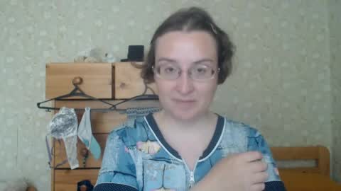 Snapshot of smart_rose chatting on 05.15.26 smart_rose online show from 05.15.26