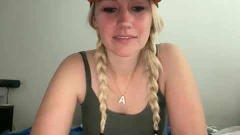 Snapshot of smexxii93 chatting on 02.03.26 smexxii93 online show from 02.03.26