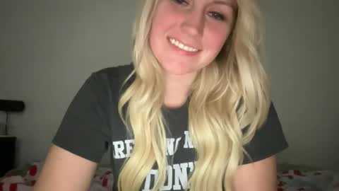 Snapshot of smexxii93 chatting on 02.12.26 smexxii93 online show from 02.12.26