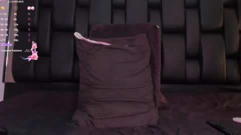 Jade Smiith online show from 12.14.24