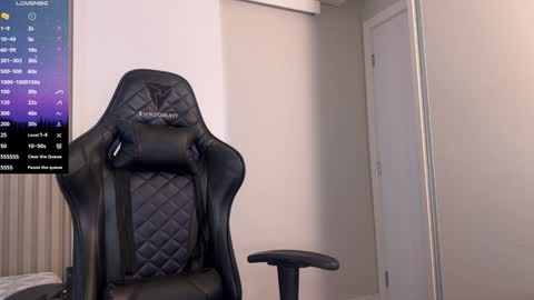 Emily Burns online show from 12.12.24