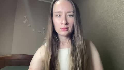 smilequeen_ online show from 10.09.25