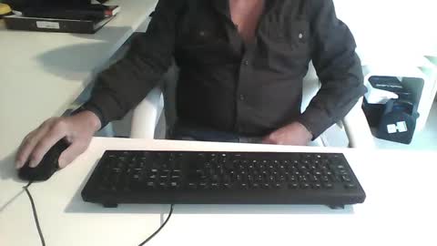 Snapshot of smilesnsmiles chatting on 02.03.25 George online show from 02.03.25