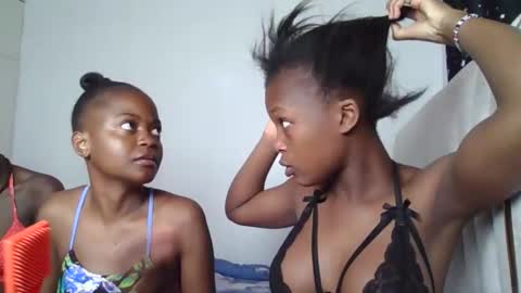 smiley luv1 online show from 02.03.26