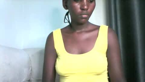 Snapshot of smileykesh chatting on 09.10.25 smileykesh online show from 09.10.25