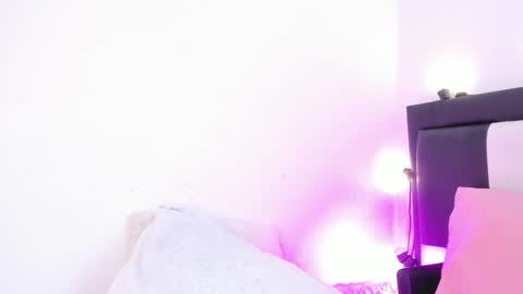 Snapshot of smiling__girl chatting on 12.22.24 online show from 12.22.24