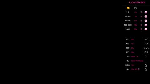 Snapshot of smiling__girl chatting on 01.20.25 online show from 01.20.25