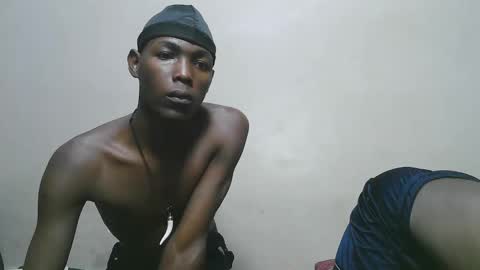 Snapshot of smilzzz chatting on 04.30.26 smilzzz online show from 04.30.26