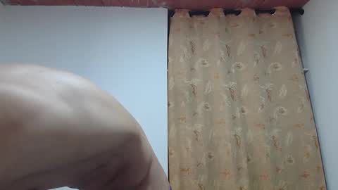 Snapshot of smith_gael chatting on 12.14.25 Smith Gael online show from 12.14.25