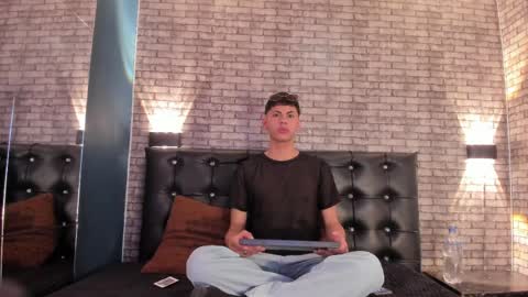 Smith online show from 03.31.26