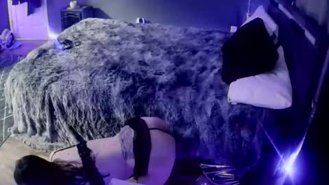 love bug online show from 01.08.26