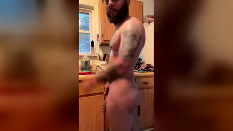 Smoothnutz83 online show from 04.21.26