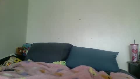 Snapshot of smoothvodka chatting on 09.24.25 Bambi--Vodka online show from 09.24.25