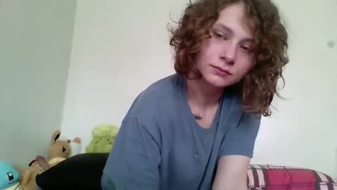 Snapshot of smoothvodka chatting on 11.28.25 Bambi--Vodka online show from 11.28.25