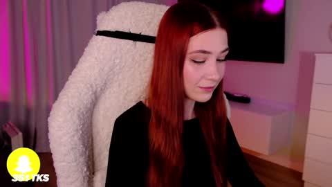 Snapshot of smthwrong chatting on 02.28.25 smthwrong online show from 02.28.25