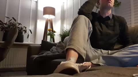 Snapshot of sneakerboy444 chatting on 02.21.25 sneakerboy444 online show from 02.21.25