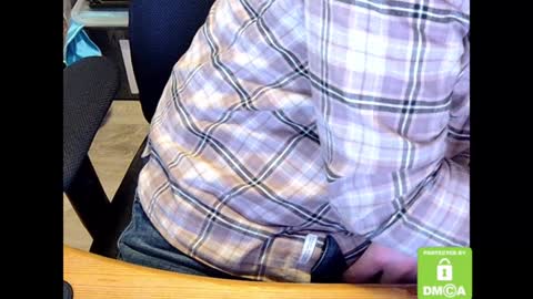 Sneakybill online show from 12.03.24