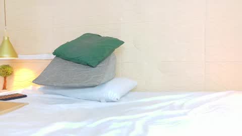 Snapshot of sneakyy_fantasy chatting on 02.25.25 Hellen  online show from 02.25.25