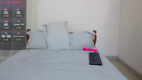 SnejinkaMisha online show from 01.28.25