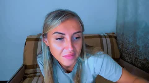 Sneja online show from 10.23.25