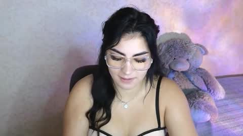 Olivia online show from 10.07.25