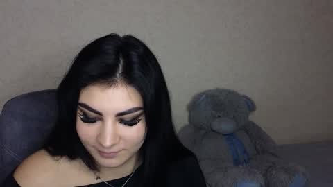 Olivia online show from 12.02.25