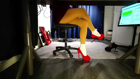 MISS SISSY CHERI online show from 02.28.25