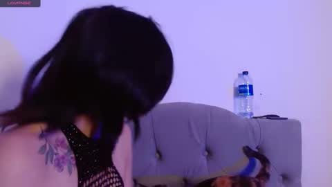 IG     OF red moonn online show from 01.23.25