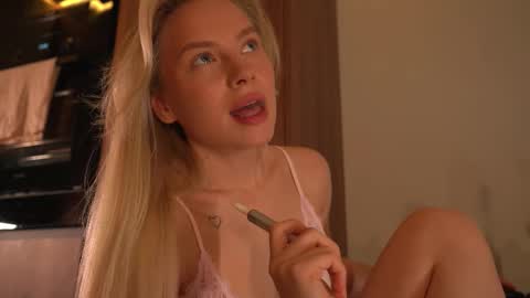 Candice Snow online show from 03.26.26