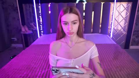 Snapshot of snow_whiteeex chatting on 05.21.26 snow_whiteeex online show from 05.21.26