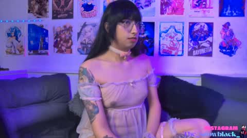 Snapshot of snowblack_ chatting on 05.06.26 Snow and Bubble online show from 05.06.26