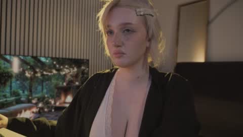 Ellie online show from 06.21.26