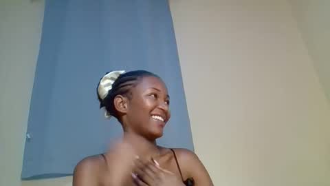 Snowie eyes online show from 11.21.25