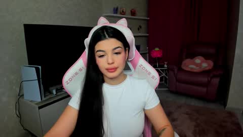 snowingwinter online show from 01.17.26