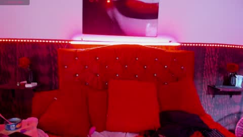 Snapshot of sobigcurvy44 chatting on 07.14.26 leidy online show from 07.14.26