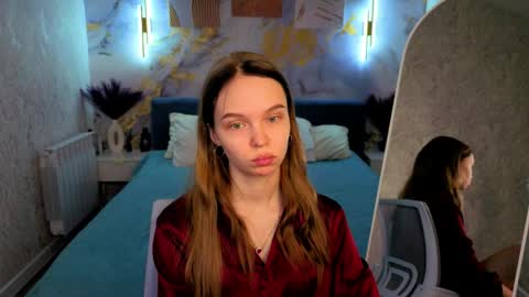 Sofa online show from 04.08.26