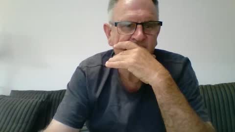 Snapshot of sofar06 chatting on 12.15.24 sofar06 online show from 12.15.24