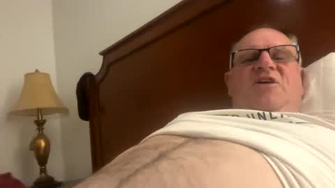 Snapshot of sofar06 chatting on 12.15.24 sofar06 online show from 12.15.24